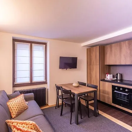 Joivy Warm Flat For 4, With Parking In Courmayeur Exterior photo