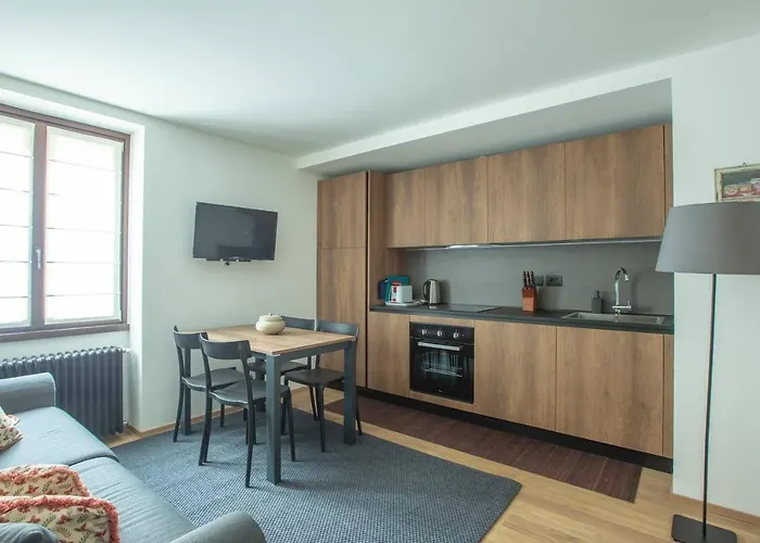 Joivy Warm Flat For 4, With Parking In Courmayeur