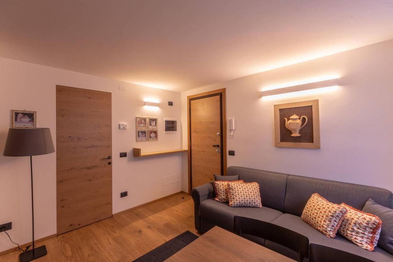 Joivy Warm Flat For 4, With Parking In *